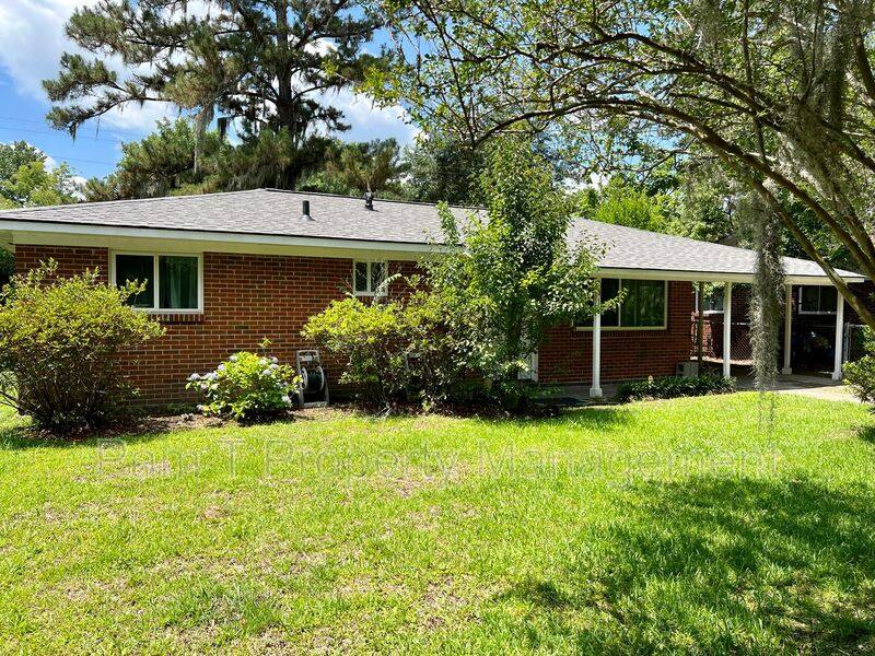 House for rent at 1913 E 56th St, Savannah, GA 31404