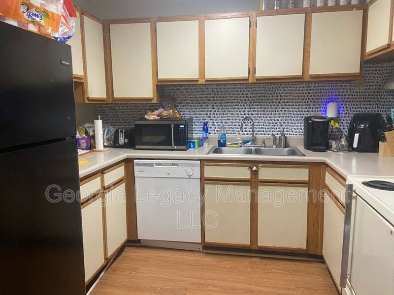 Apartment for rent at 394 Oconee St #36, Athens, GA 30601