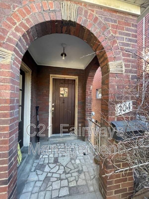 Apartment for rent at 304 Lenox Ave, Pittsburgh, PA 15221