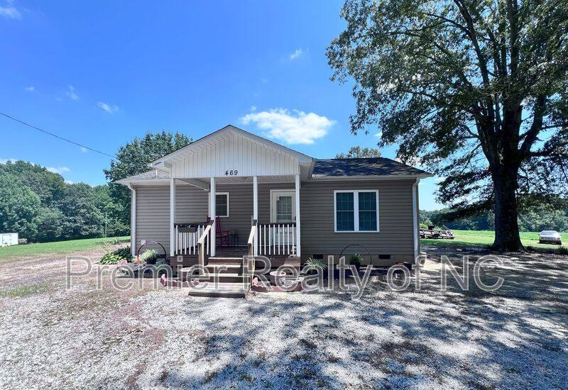 House for rent at 469 Childrens Home Rd, Mocksville, NC 27028