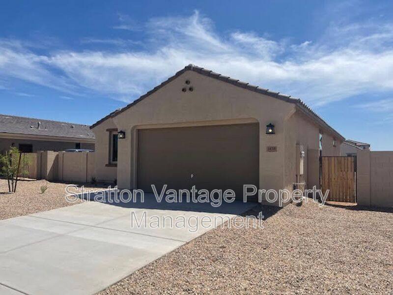 House for rent at 1635 E Kingman Place, Casa Grande, AZ 85122