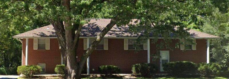 Apartment for rent at 2912 N River Terrace, Independence, MO 64050