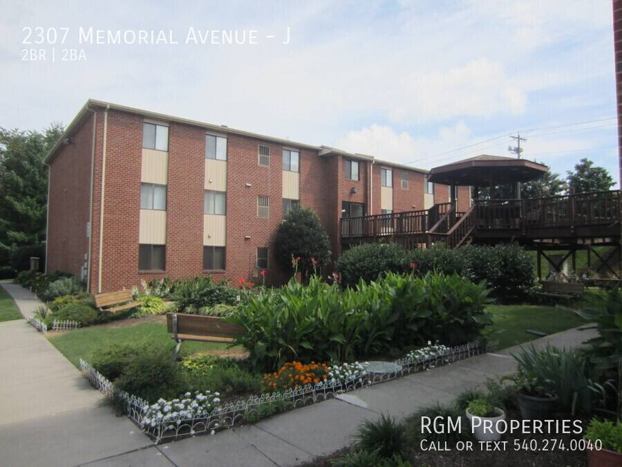 Apartment for rent at 2307 Memorial Ave #J, Roanoke, VA 24015