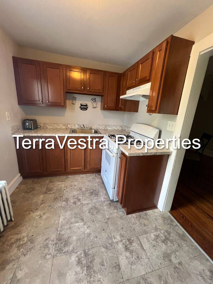 Apartment for rent at 206 S White Horse Pike, Audubon, NJ 08106