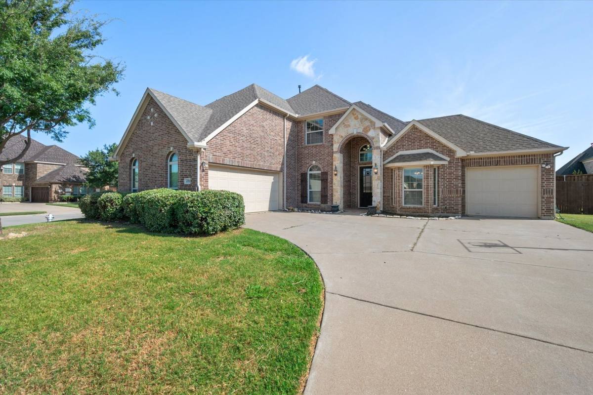 House for rent at 4701 Waterford Glen Dr, Mansfield, TX 76063