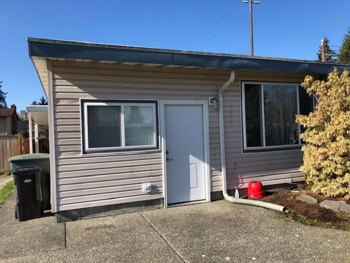 House for rent at 8406 9th Ave SE, Everett, WA 98208