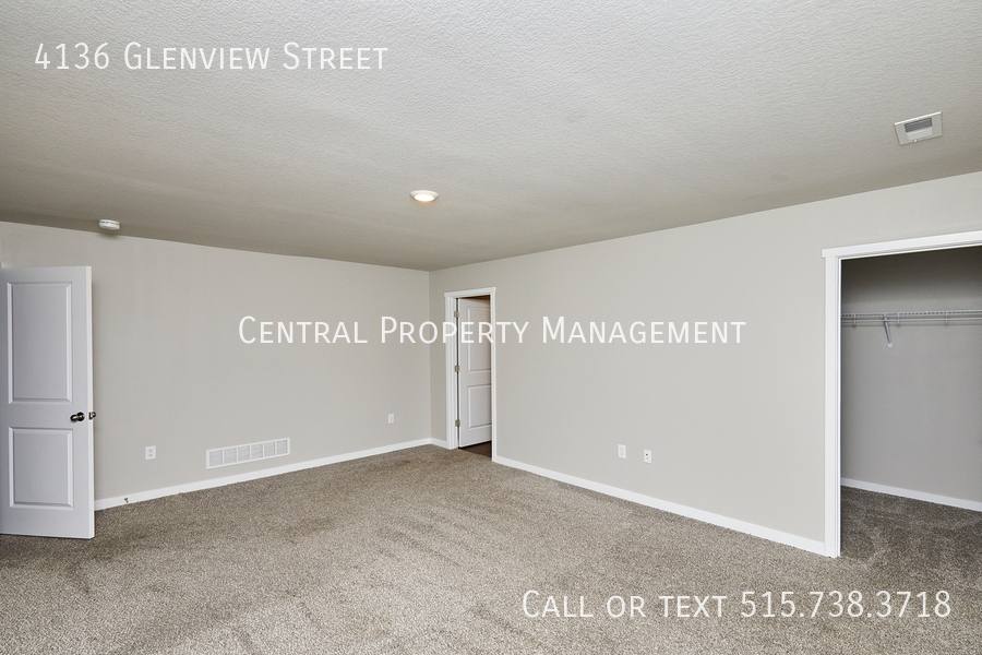 Townhouse for rent at 4136 Glenview St, Waukee, IA 50263