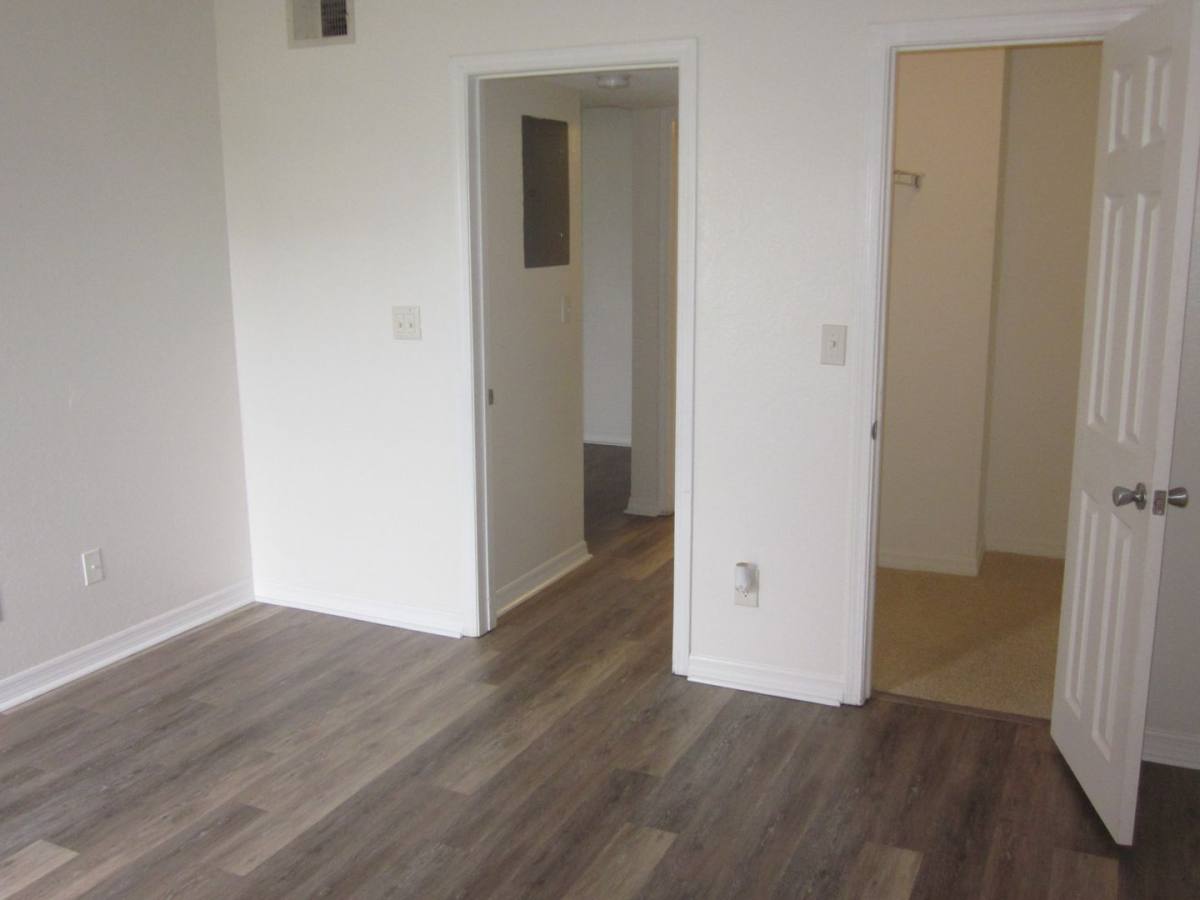 Condo for rent at 10200 Gandy Blvd N, Saint Petersburg, FL 33702