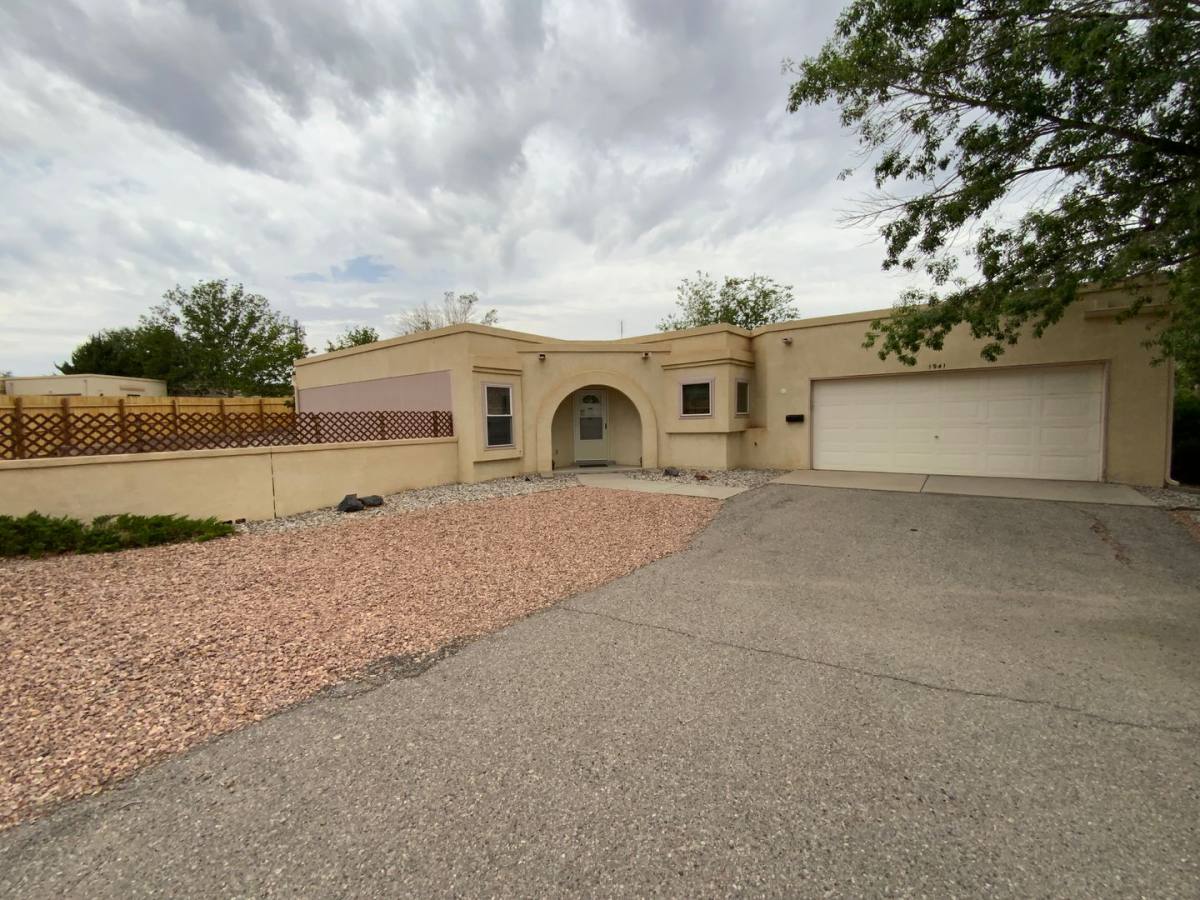 House for rent at 1941 Lee Loop NE, Rio Rancho, NM 87144