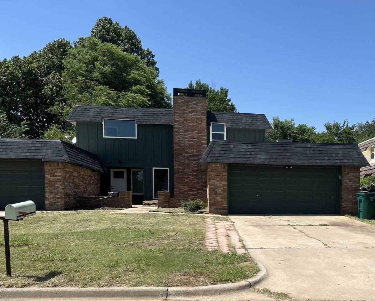 Townhouse for rent at 6813 Lancer Lane, Oklahoma City, OK 73132