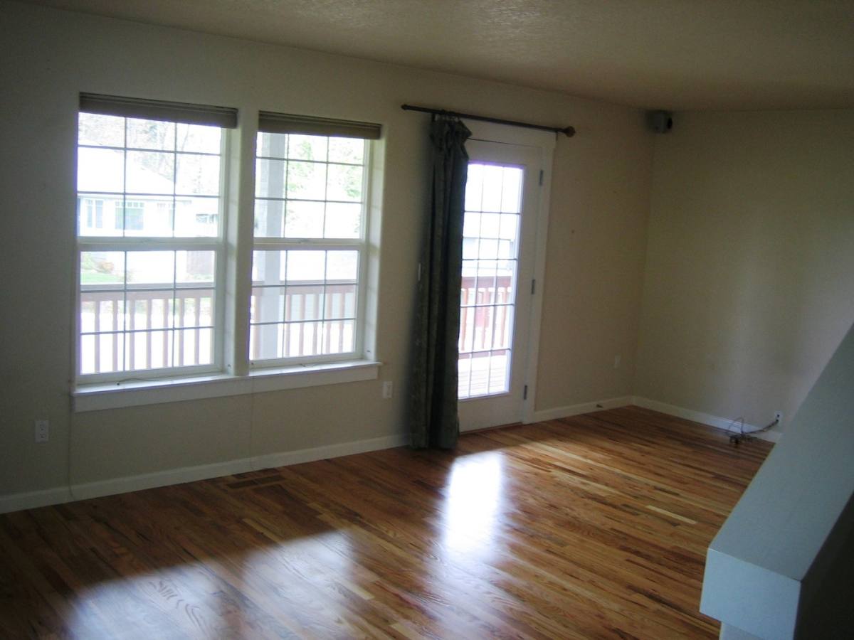 House for rent at 1550 Kent St NW, Salem, OR 97304