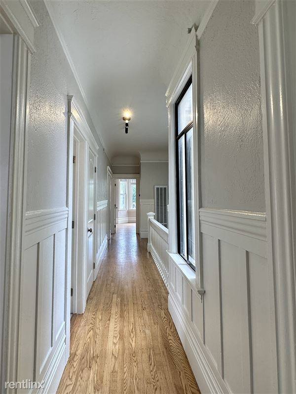 Apartment for rent at 555-559 2nd St #557, San Francisco, CA 94107
