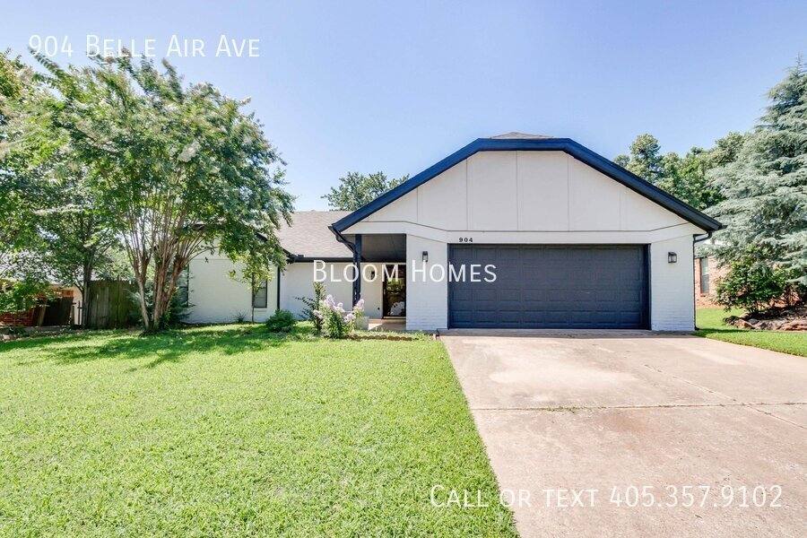 House for rent at 904 Belle Air Ave, Edmond, OK 73013