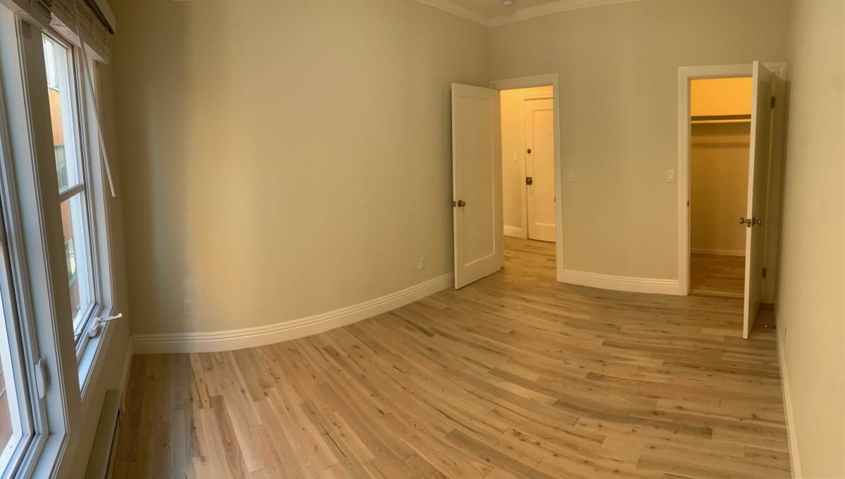 Apartment for rent at 2440 8th Ave #10, Oakland, CA 94606