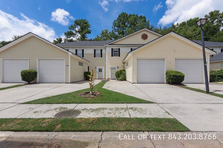 Townhouse for rent at 4585 Great Oak Dr, North Charleston, SC 29418