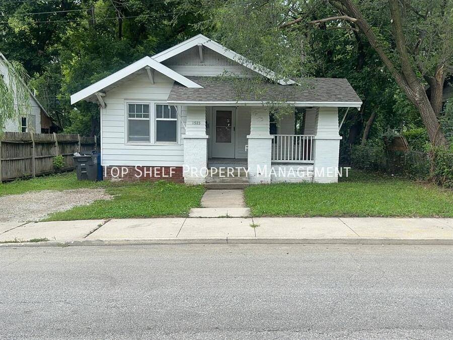 House for rent at 1923 Allison Ave, Des Moines, IA 50314
