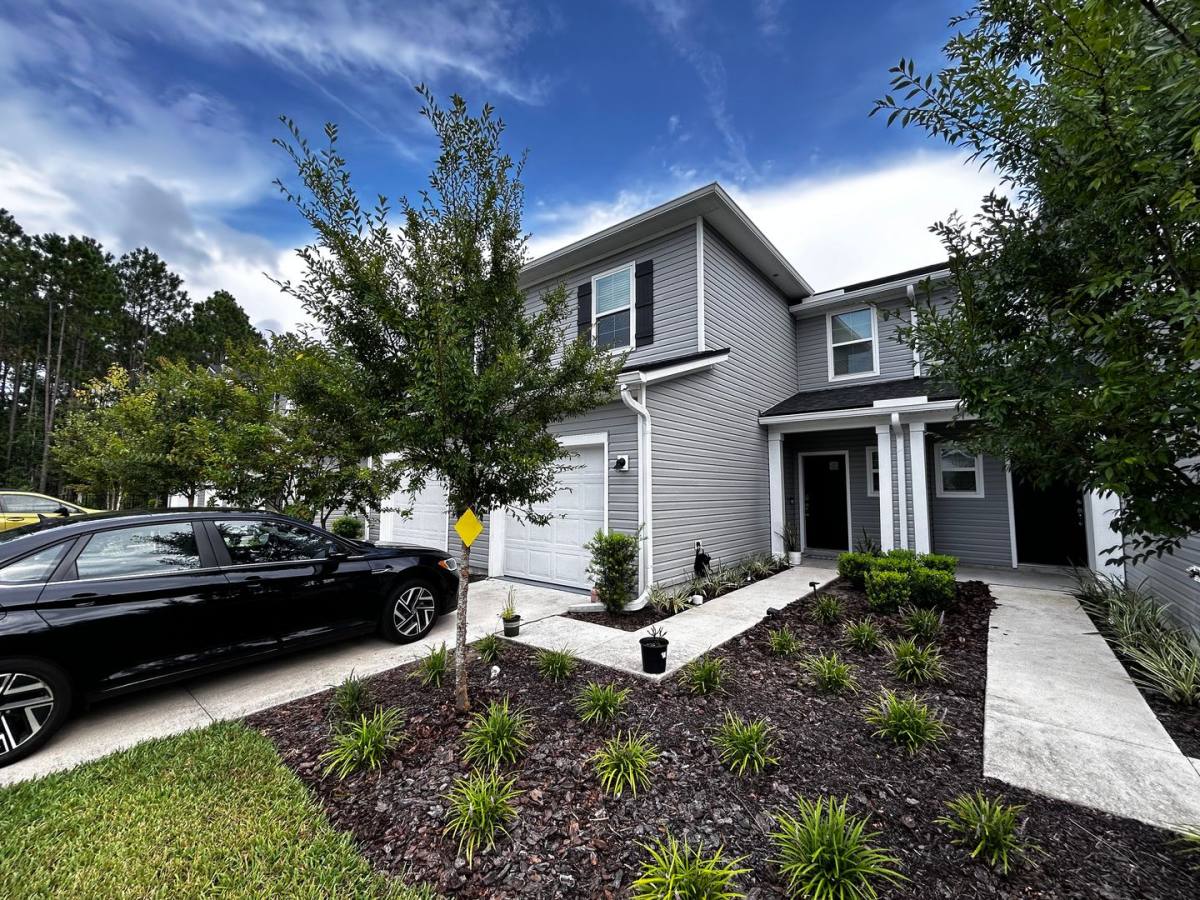Townhouse for rent at 11939 Calvesta St, Jacksonville, FL 32256