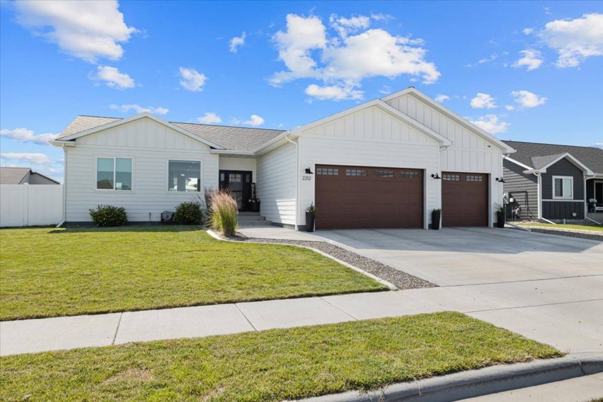 House for rent at 2212 Gleneagles Blvd, Billings, MT 59105