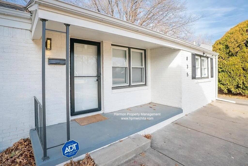 House for rent at 835 S Apache Dr, Wichita, KS 67207