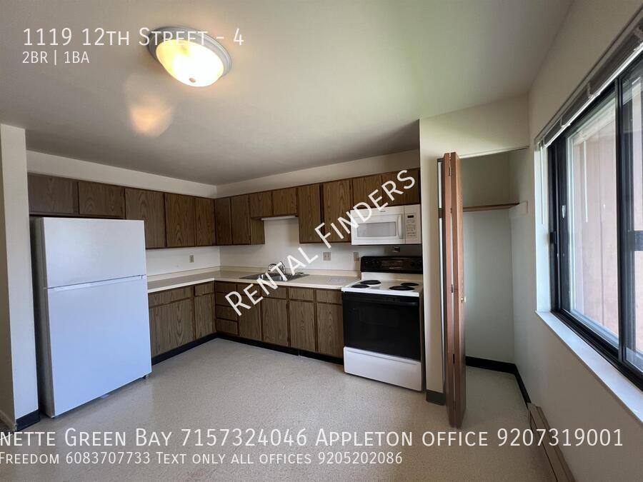 Apartment for rent at 1119 12th St #4, Baraboo, WI 53913