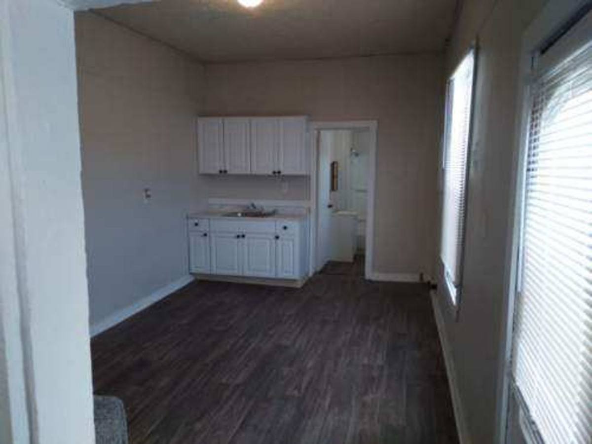 Apartment for rent at 631 Rawlings, Washington Court House, OH 43160