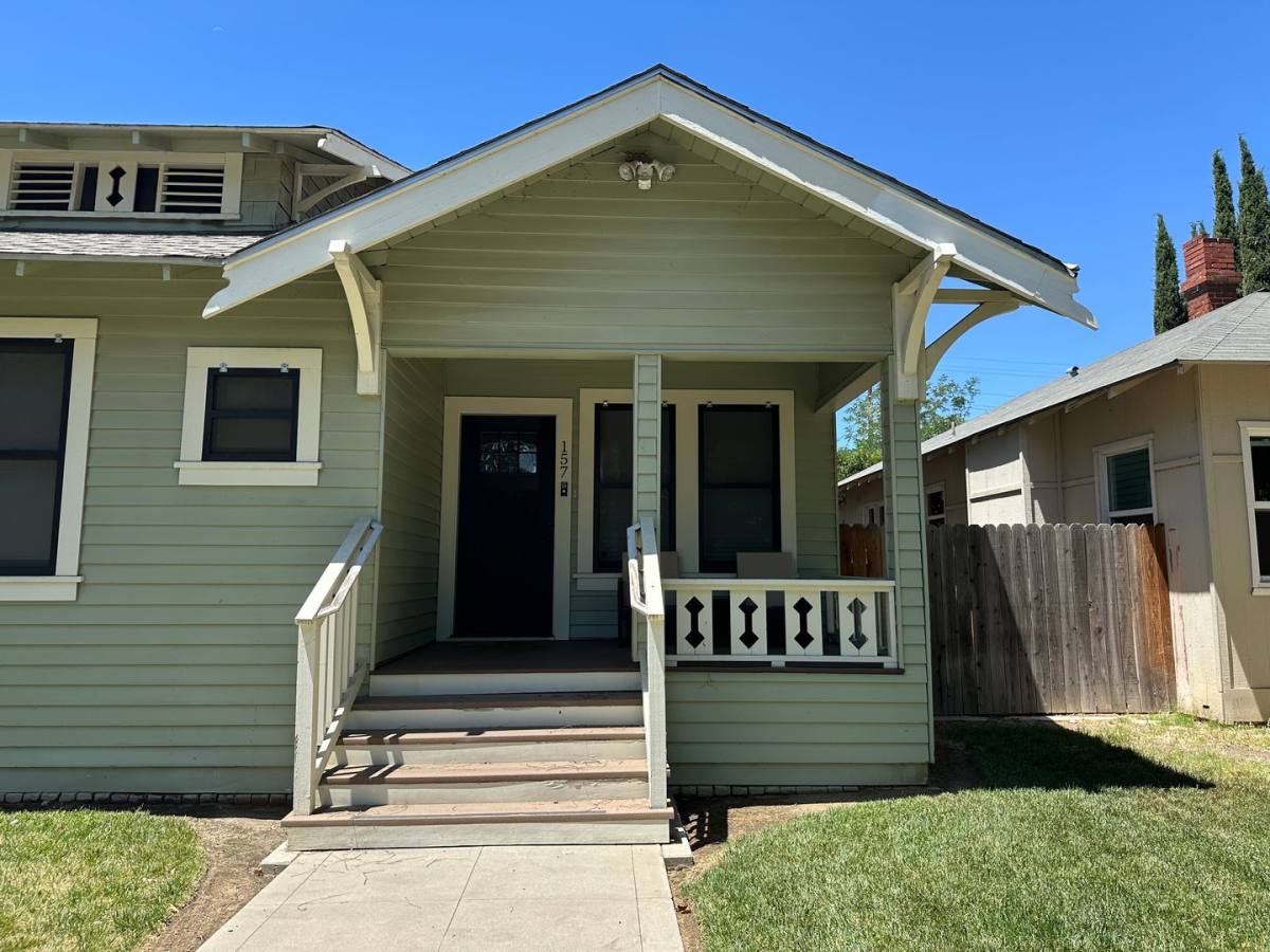 Apartment for rent at 149 N College Ave, Fresno, CA 93701