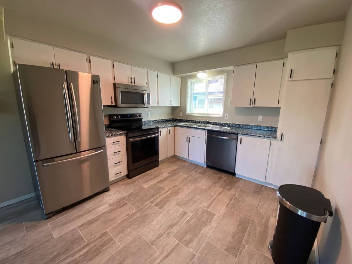 Apartment for rent at 1103 Karluk St, Anchorage, AK 99501