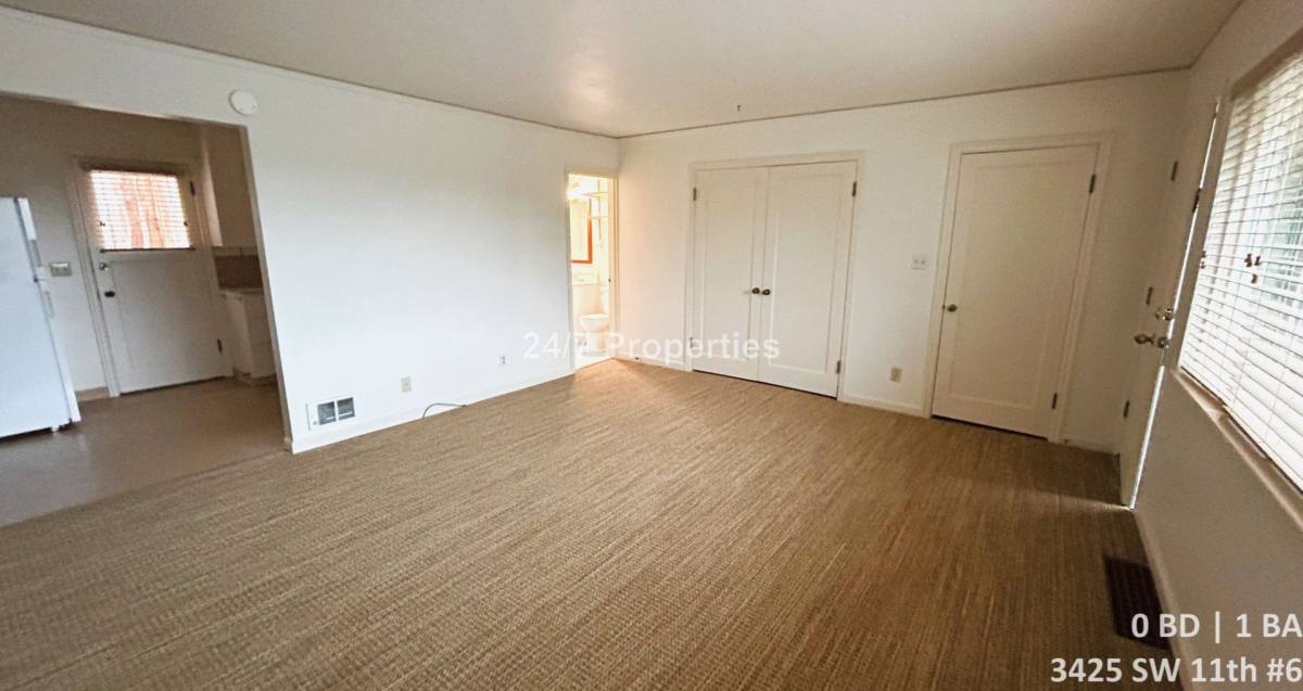 Apartment for rent at 3425 SW 11th Ave, Portland, OR 97239
