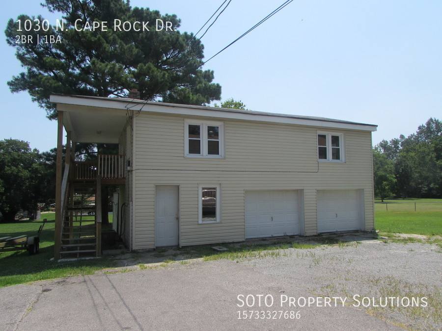 House for rent at 1030 N Cape Rock Dr, Cape Girardeau, MO 63701