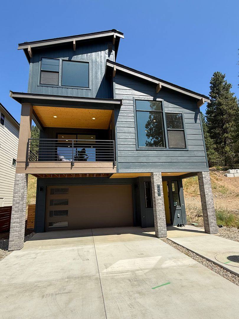 House for rent at 406 W 6th St Lo, Cle Elum, WA 98922