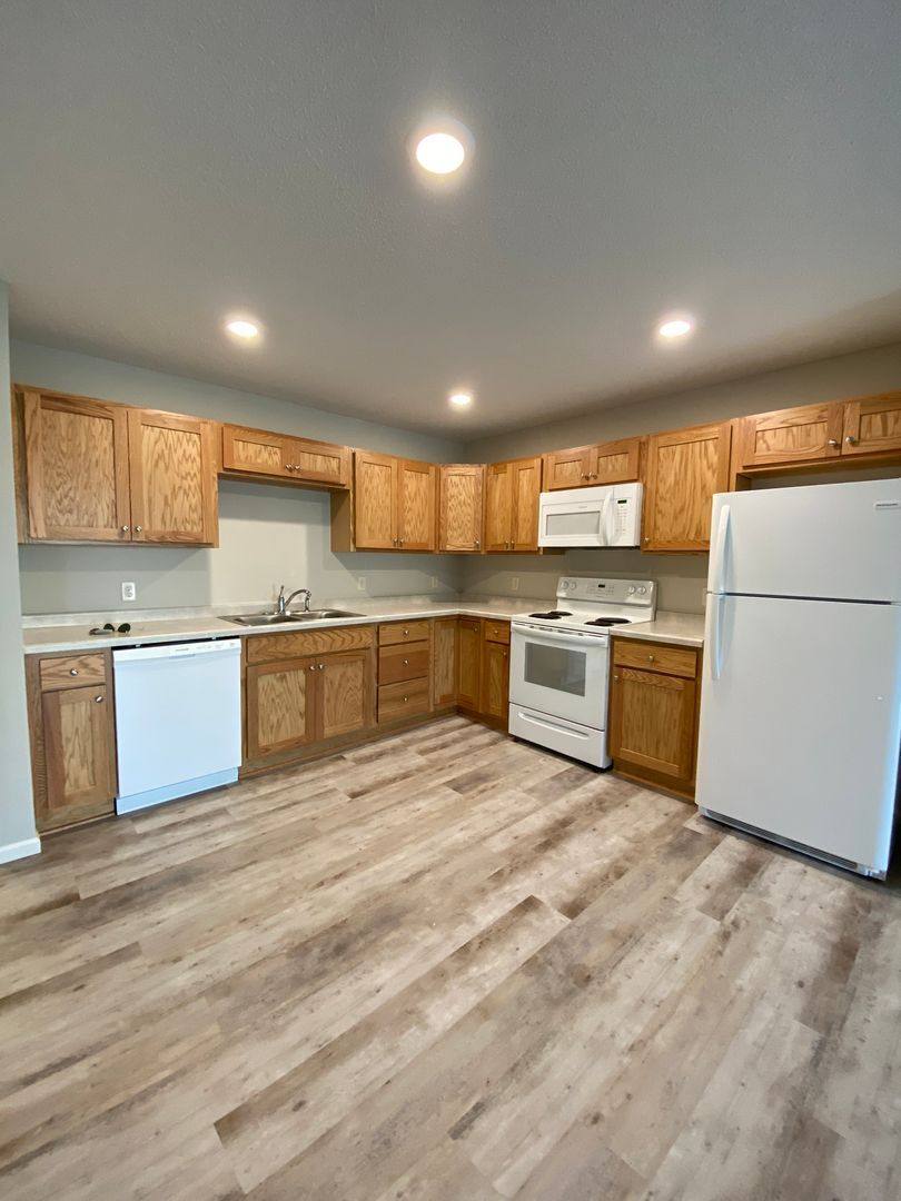 Townhouse for rent at 1551-D Gunston Dr, New Richmond, WI 54017