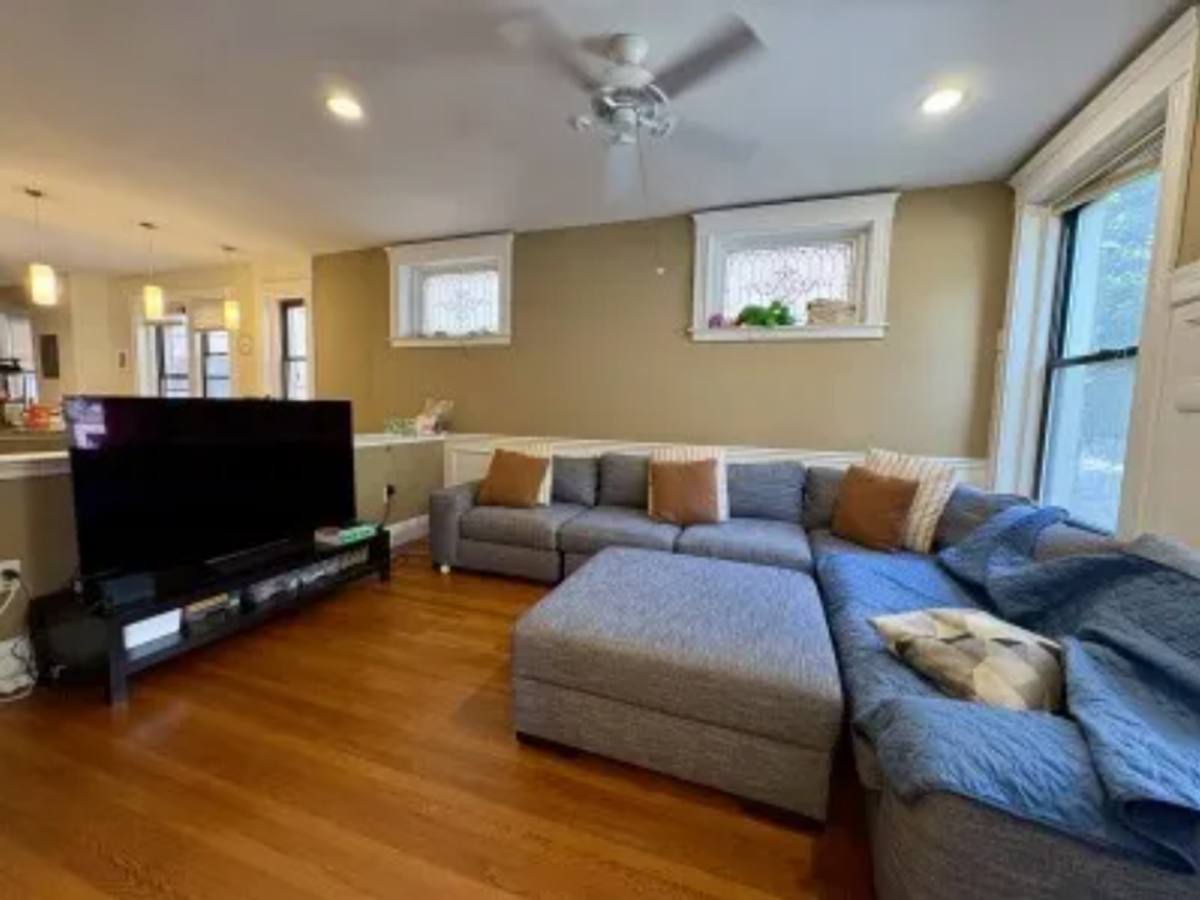 Apartment for rent at 188 Saint Paul St #1A, Brookline, MA 02446