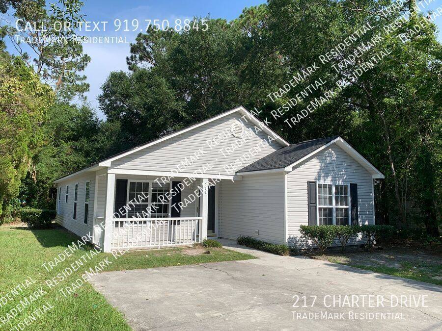 House for rent at 217 Charter Dr, Wilmington, NC 28403