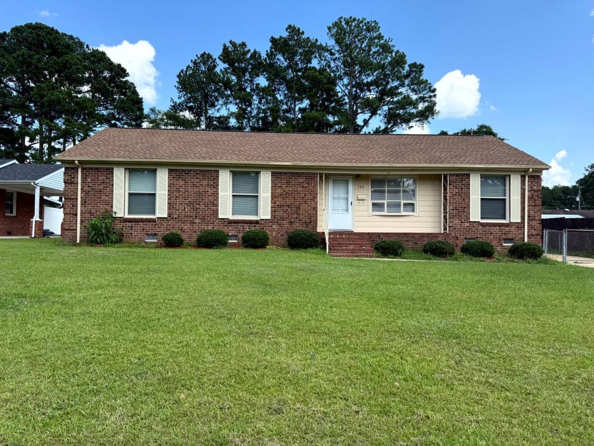House for rent at 529 Waterbury Dr, Fayetteville, NC 28311