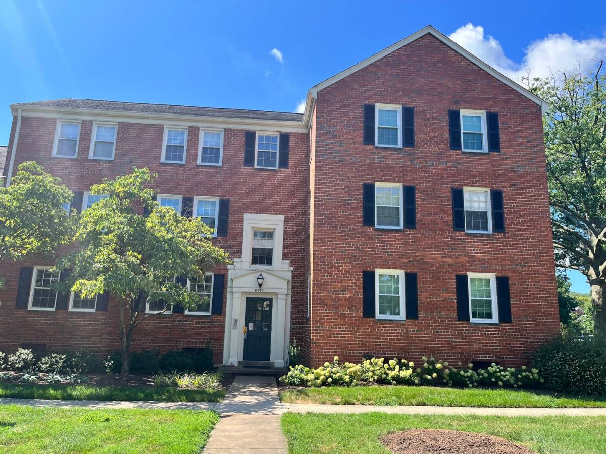 Condo for rent at 6510 Potomac Ave, Alexandria, VA 22307