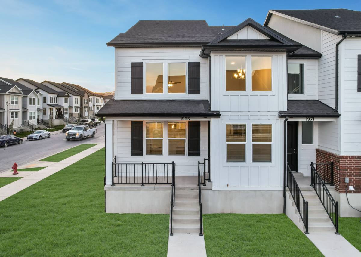 Townhouse for rent at 1966 N 4010 W, Lehi, UT 84043