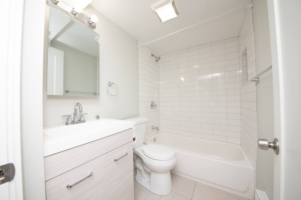 Apartment for rent at 1431 W Flournoy #G, Chicago, IL 60607