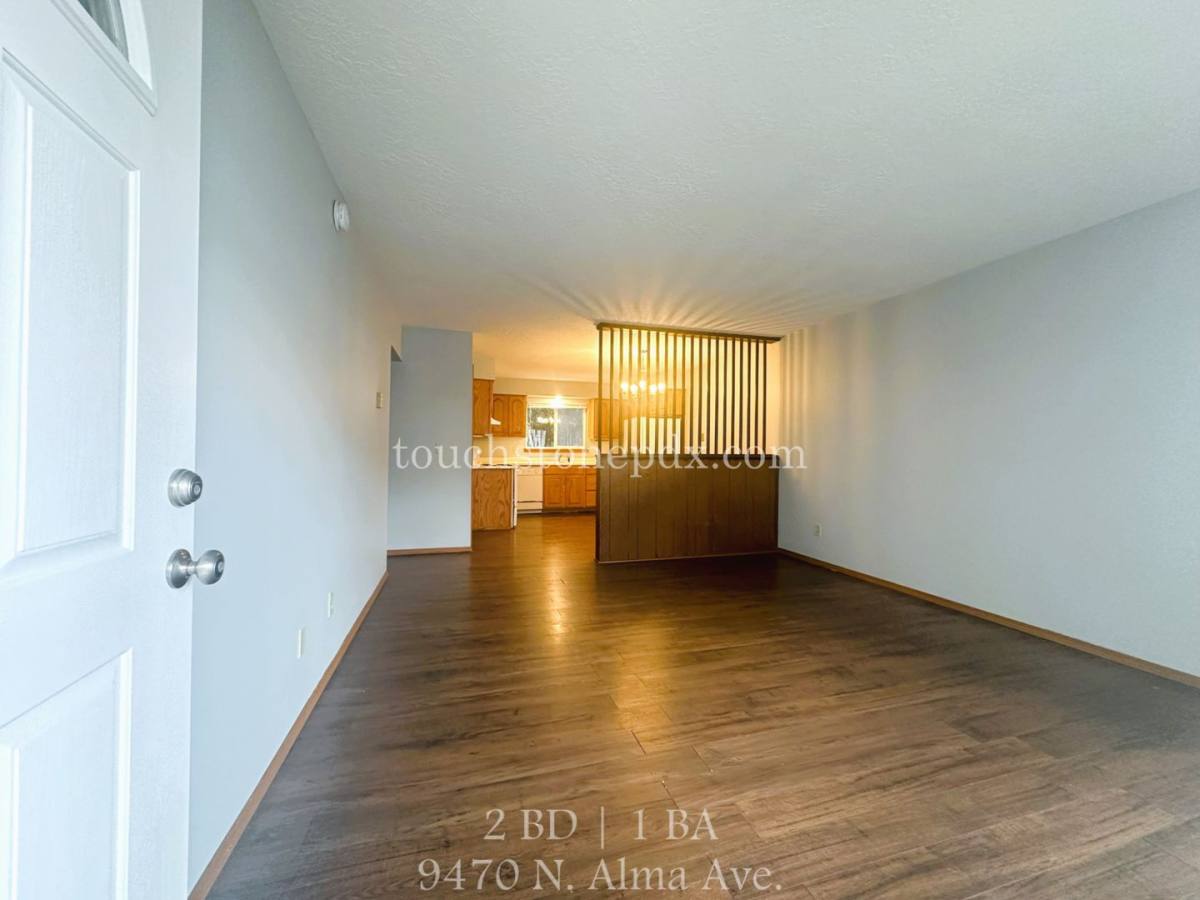 Apartment for rent at 9470 N Alma Ave, Portland, OR 97203