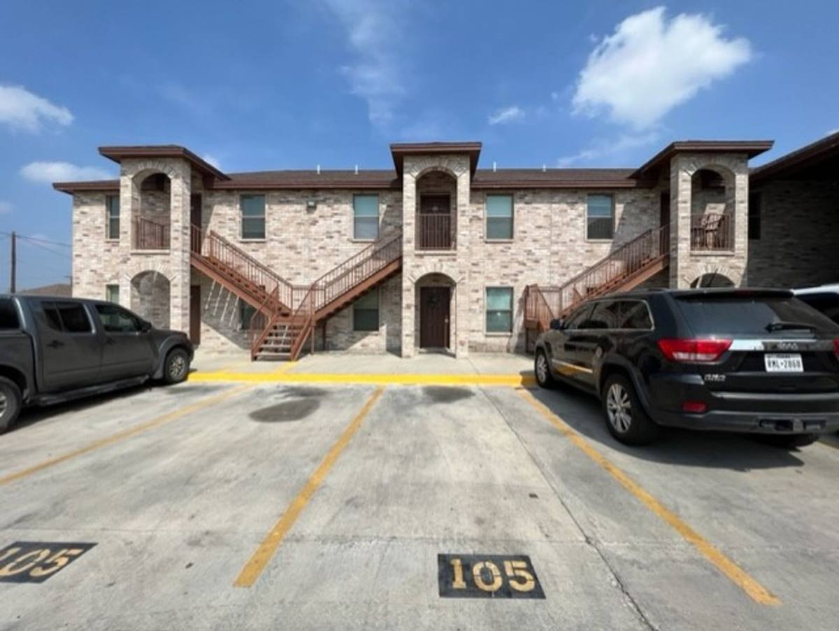 Apartment for rent at 1204 E Lyon, Laredo, TX 78040
