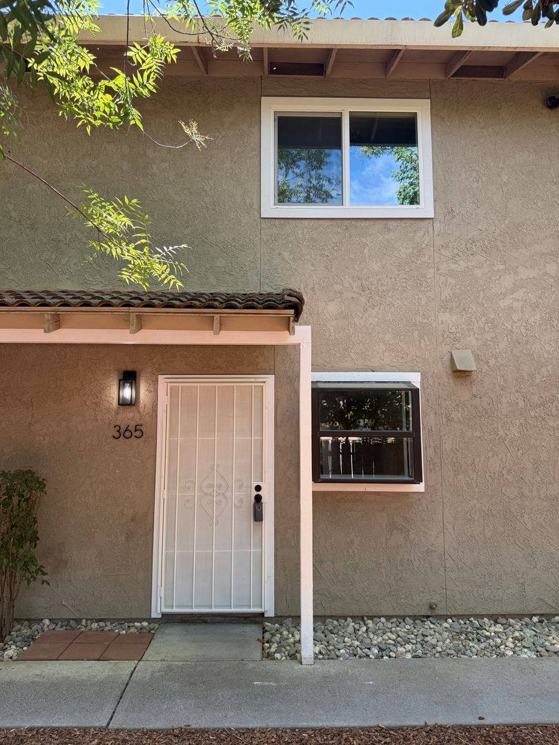 Apartment for rent at 361-367 S 2nd St, Dixon, CA 95620