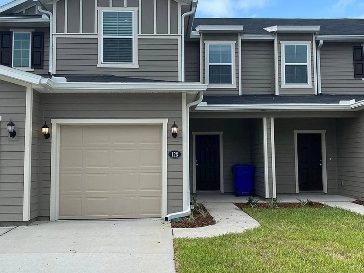 Townhouse for rent at 128 Great Star Court, Saint Augustine, FL 32086