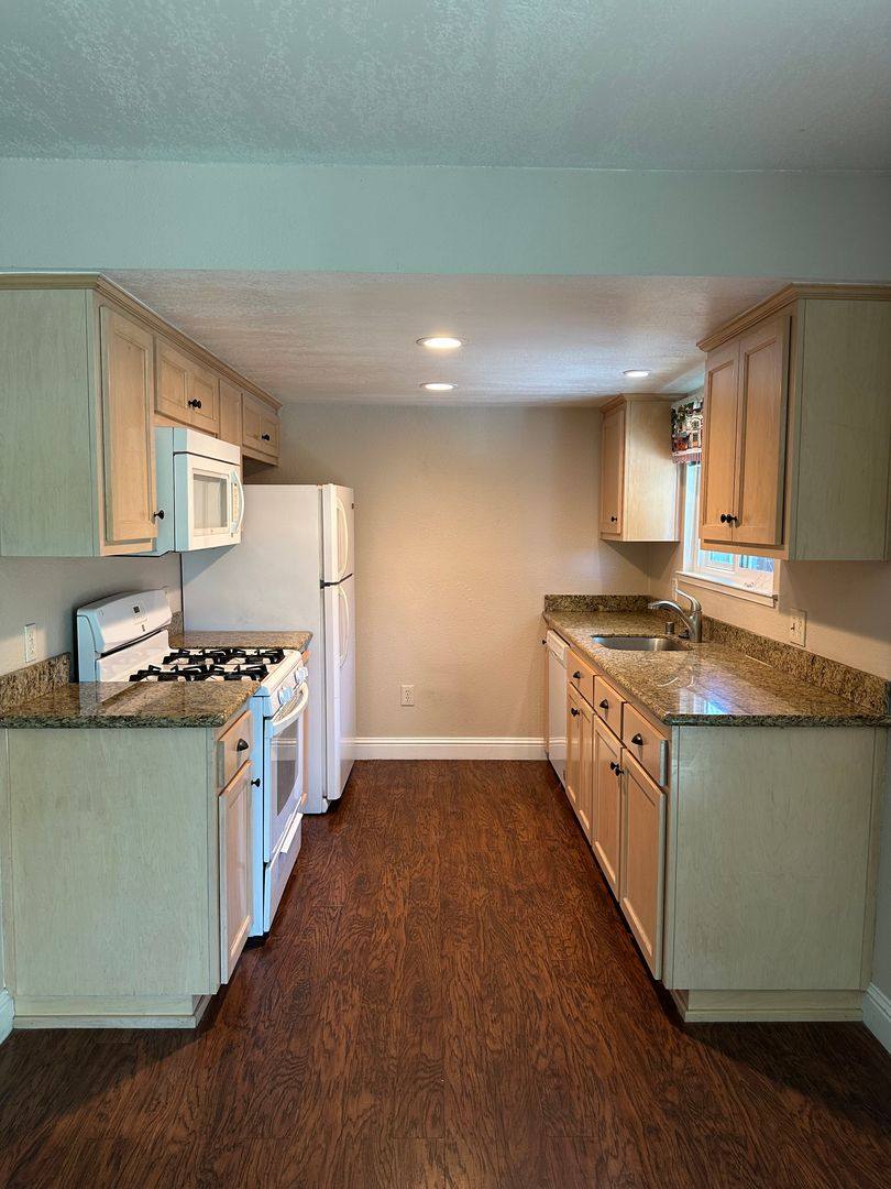 Apartment for rent at 5550 Traffic Way, Atascadero, CA 93422