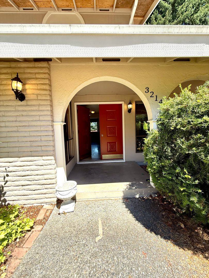 House for rent at 3214 SW 326th St, Federal Way, WA 98023
