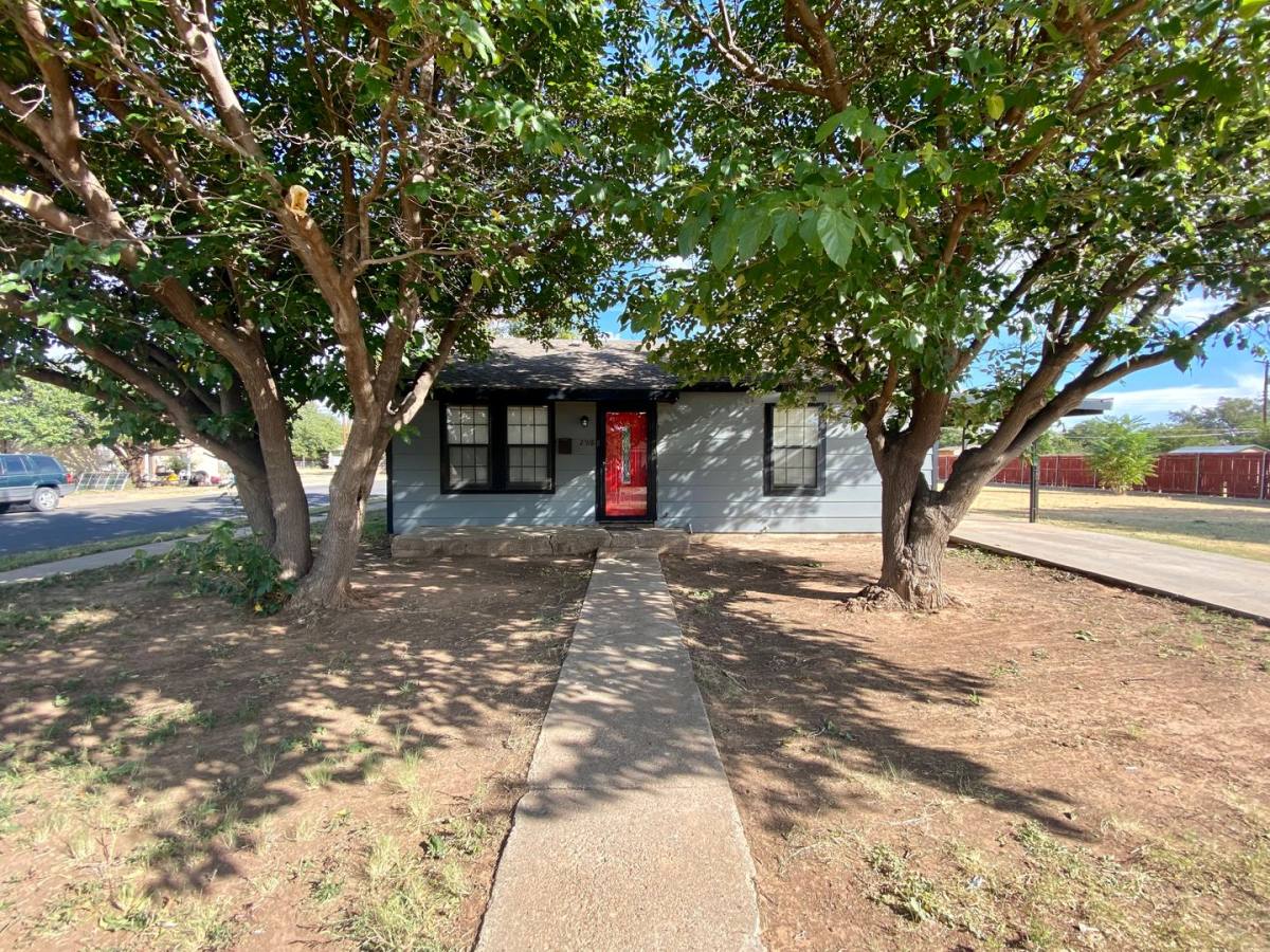 House for rent at 2918 1st Place, Lubbock, TX 79415