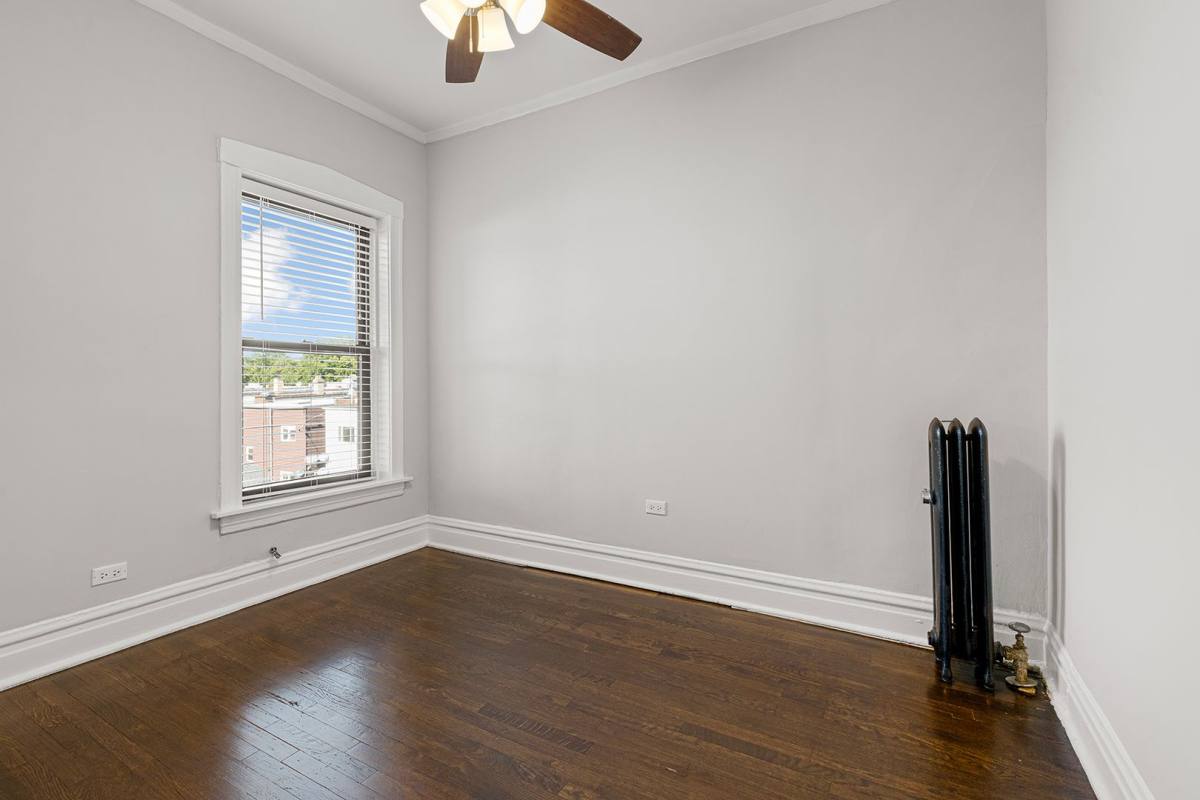 Apartment for rent at 4701-4707 N Albany Ave, Chicago, IL 60625