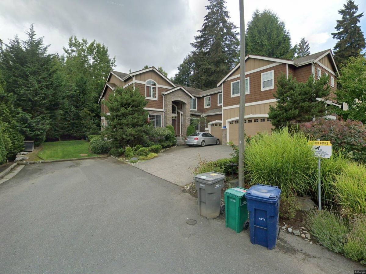 House for rent at 16625 NE 40th Court, Redmond, WA 98052