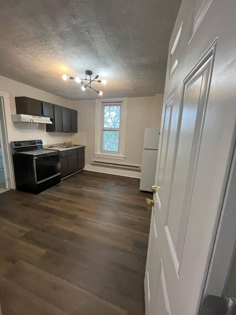Apartment for rent at 200 S 6th St, Reading, PA 19602
