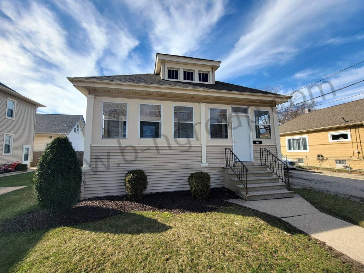 Apartment for rent at 2409 66th St, Kenosha, WI 53143