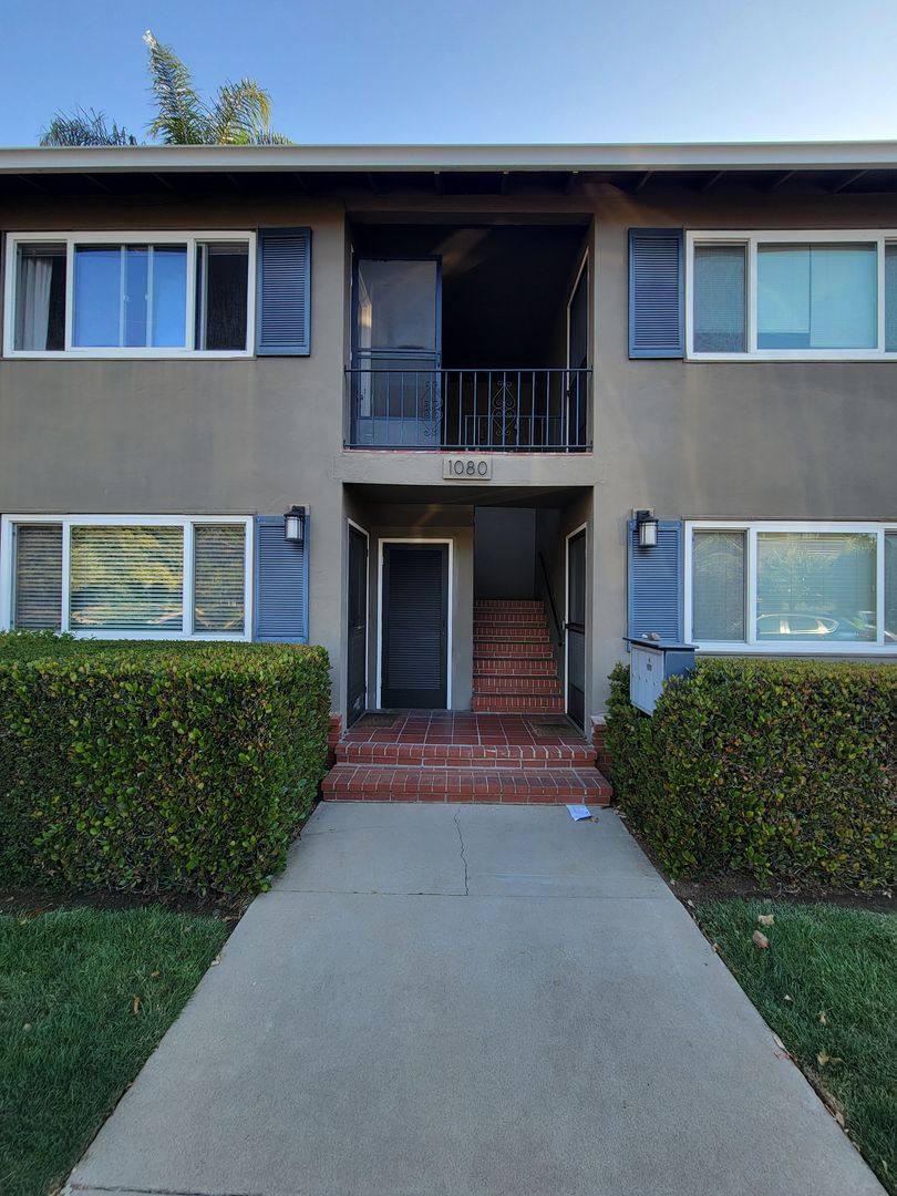 Apartment for rent at 1080 Fremont St, Menlo Park, CA 94025