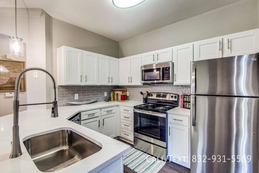 Apartment for rent at 12599 Briar Forest Dr #AOBF, Houston, TX 77077